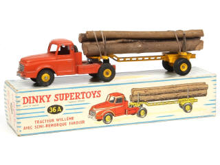 Lot 485 - DINKY TOYS (FRANCE) (1)