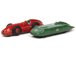 Lot 419 - DINKY TOYS (GB) (2)