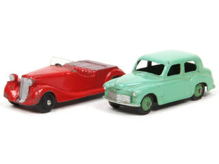 Lot 408 - DINKY TOYS (GB) (2)