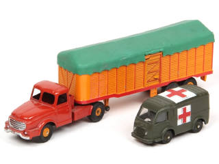 Lot 506 - DINKY TOYS (FRANCE) (2)