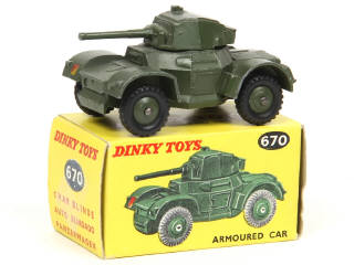 Lot 376 - DINKY TOYS (GB) (1)