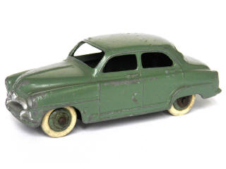 Lot 314 - DINKY TOYS (FRANCE) (1)