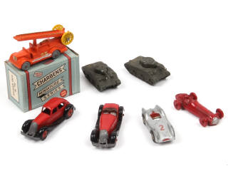 Lot 294 - DIVERS (7)
