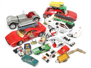 Lot 451 - DIVERS (18)