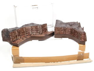 Lot 425 - DIVERS (5)