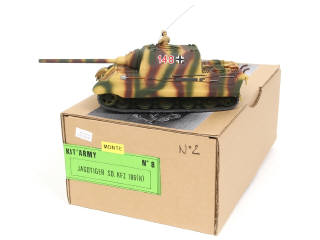 Lot 392 - KIT'ARMY (1)
