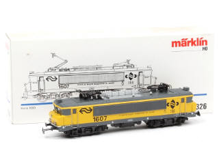 Lot 220 - MÄRKLIN 'HO' (ALLEMAGNE) (1)