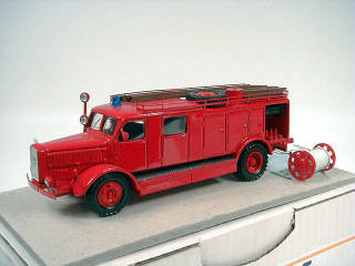 Lot 352 - PARADE (FRANCE) (1)