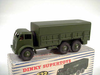 Lot 905 - DINKY TOYS GB (1)