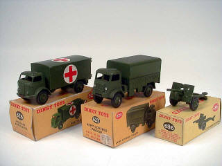 Lot 915 - DINKY TOYS GB (3)