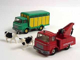 Lot 439 - DINKY TOYS (FRANCE) (2)