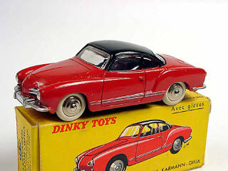 Lot 223 - DINKY TOYS FRANCE (1)