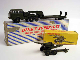 Lot 479 - DINKY TOYS FRANCE (2)