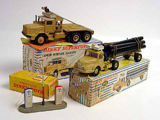 Lot 455 - DINKY TOYS FRANCE (3)