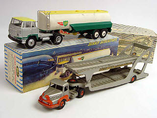 Lot 452 - DINKY TOYS FRANCE (2)