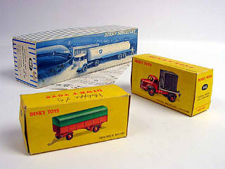 Lot 498 - DINKY TOYS FRANCE (3)