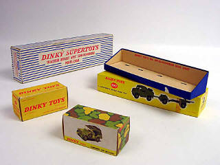 Lot 495 - DINKY TOYS (4)