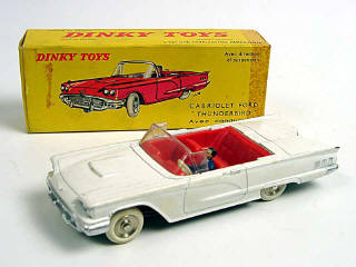 Lot 228 - DINKY TOYS FRANCE (1)