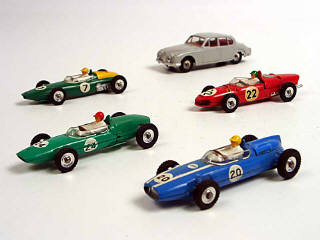 Lot 750 - DINKY TOYS GB (5)