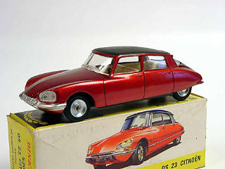 Lot 237 - DINKY TOYS FRANCE (1)