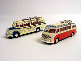 Lot 931 - DINKY MATCHBOX & CURSOR MODELL (2)