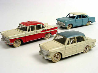 Lot 252 - DINKY TOYS (FRANCE) (3)