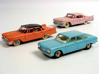Lot 249 - DINKY TOYS FRANCE (3)