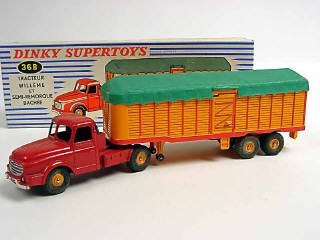 Lot 406 - DINKY TOYS FRANCE (1)