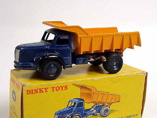 Lot 399 - DINKY TOYS FRANCE (1)