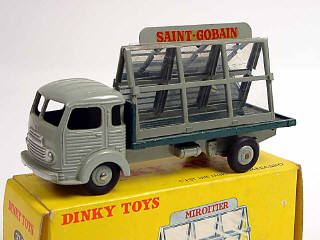 Lot 397 - DINKY TOYS FRANCE (1)