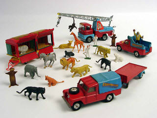 Lot 648 - CORGI TOYS (GB) (4)