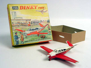 Lot 893 - DINKY TOYS (GB) (1)