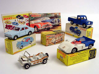 Lot 742 - DINKY TOYS (GB) (6)