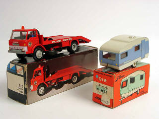 Lot 382 - KIRK & TEKNO (2)
