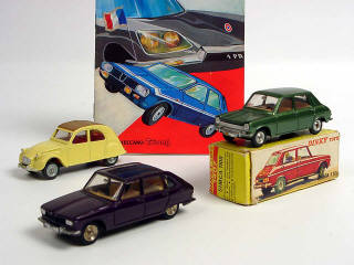 Lot 296 - DINKY TOYS (FRANCE) (4)