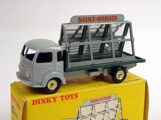 Lot 398 - DINKY TOYS FRANCE (1)