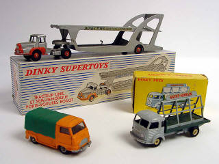 Lot 456 - DINKY TOYS (FRANCE) (3)