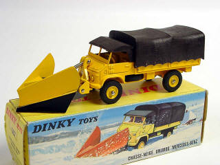 Lot 410 - DINKY TOYS FRANCE (1)