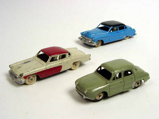 Lot 248 - DINKY TOYS (FRANCE) (3)