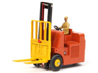 Lot 514 - DINKY TOYS (FRANCE) (1)