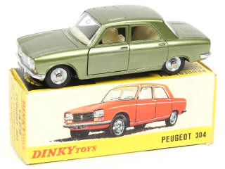 Lot 504 - DINKY TOYS (FRANCE) (1)