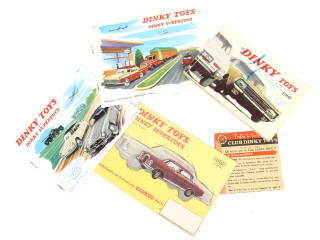 Lot 493 - DINKY TOYS (FRANCE) (5)