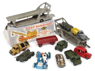 Lot 489 - DINKY TOYS (12)