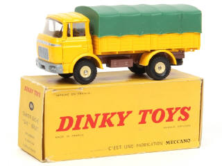 Lot 473 - DINKY TOYS (FRANCE) (1)