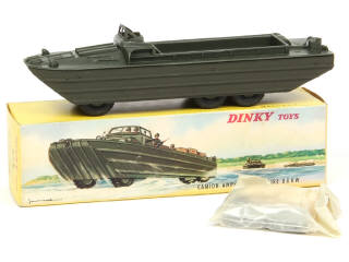 Lot 489 - DINKY TOYS (FRANCE) (1)