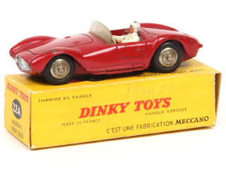 Lot 408 - DINKY TOYS (FRANCE) (1)