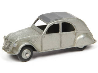 Lot 418 - DINKY TOYS (FRANCE) (1)