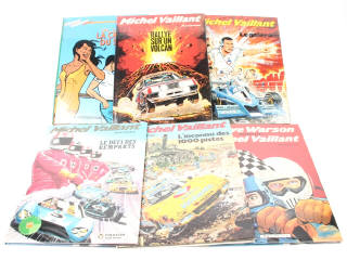 Lot 371 - DIVERS (6)