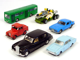 Lot 817 - DINKY TOYS (GB) (6)