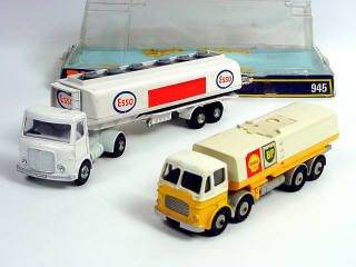 Lot 796 - DINKY TOYS GB (2)